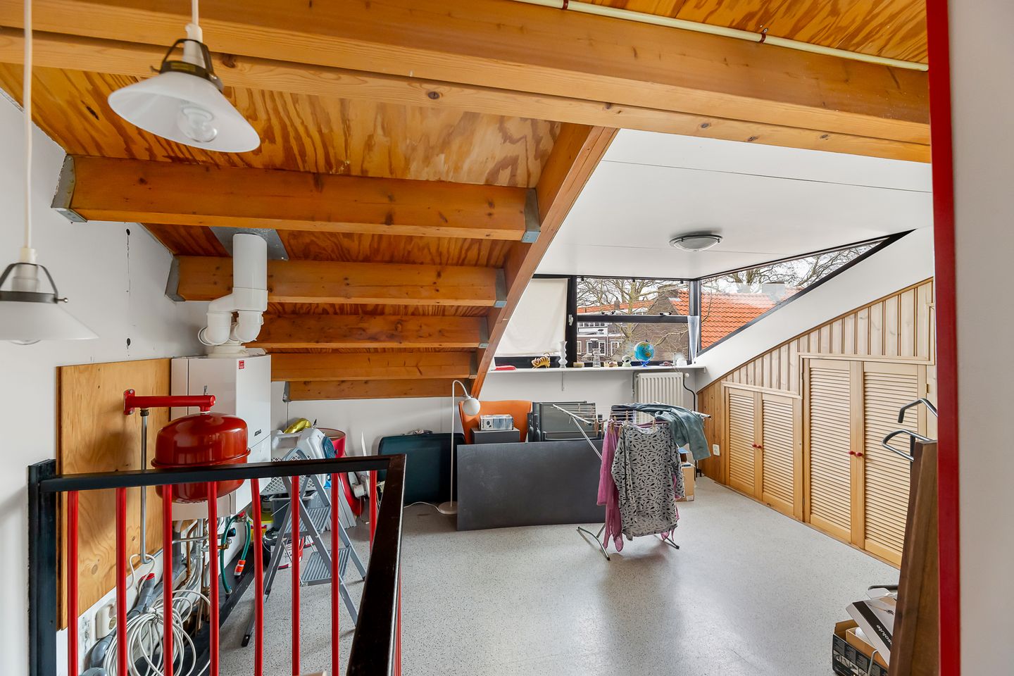 Photo 34 of Bleek 20