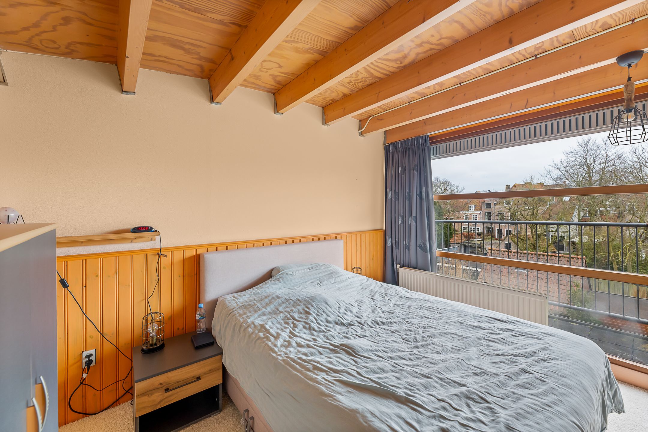 Photo 36 of Bleek 20