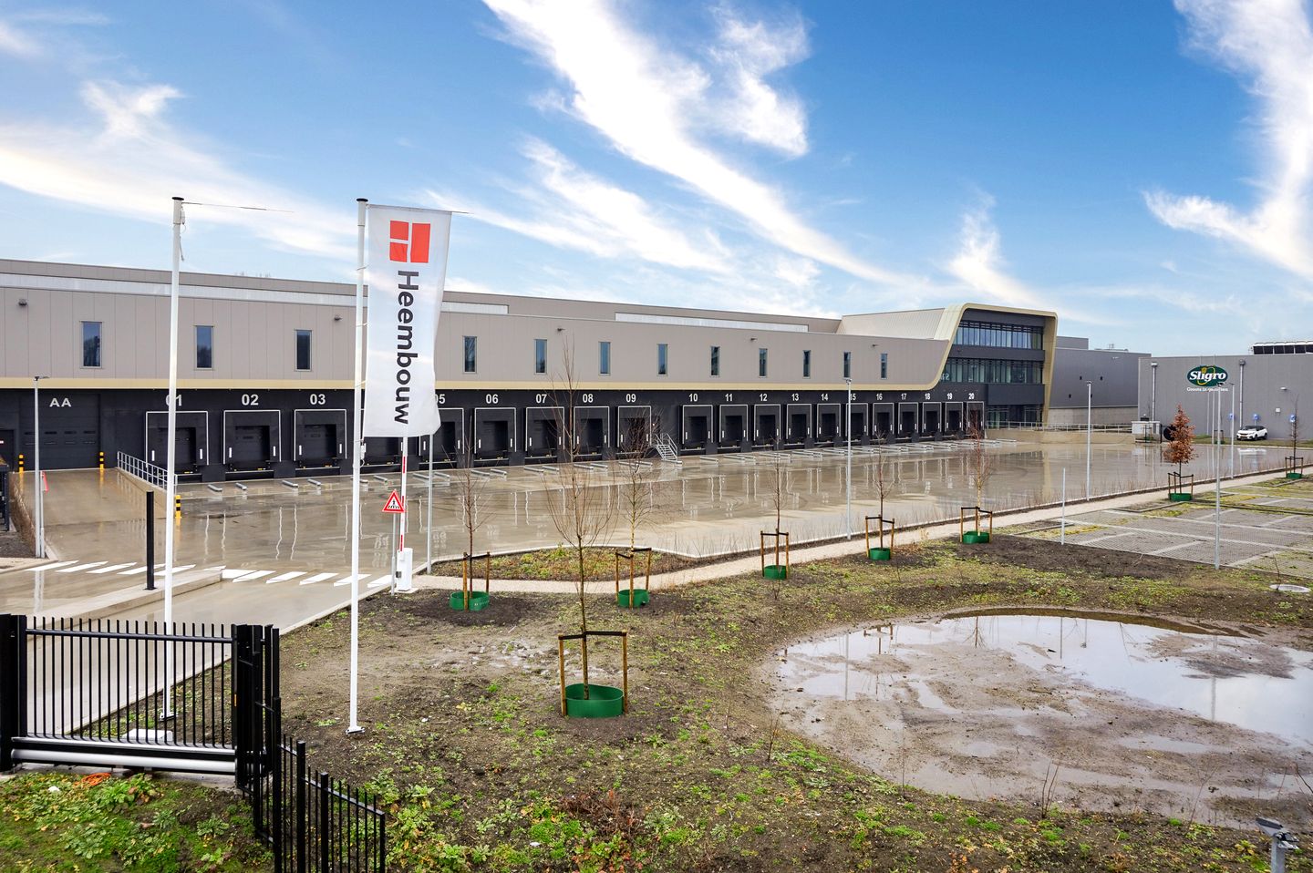 View photo 3 of Nieuwe Gouwe O.Z. 40