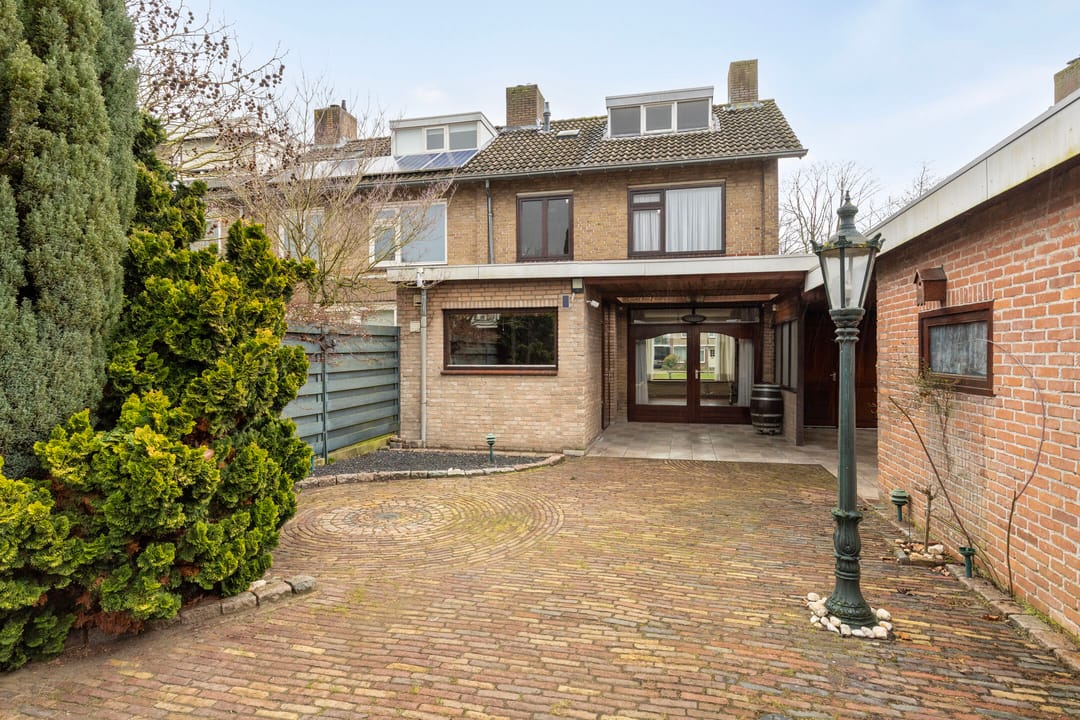 Photo 32 of Hazelaar 50