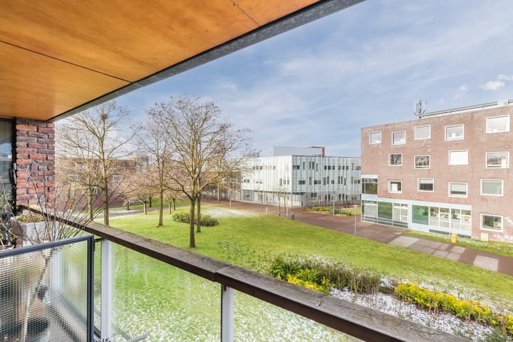 Spacious 3-room apartment with parking in Vondelparc Utrecht — 44