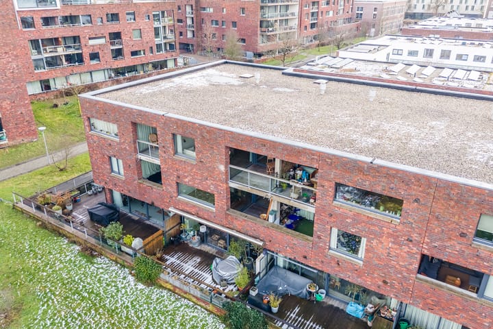 Spacious 3-room apartment with parking in Vondelparc Utrecht — 52