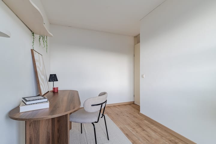 Spacious 3-room apartment with parking in Vondelparc Utrecht — 80