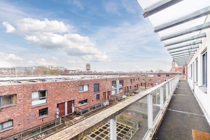 Spacious 3-room apartment with parking in Vondelparc Utrecht — 89