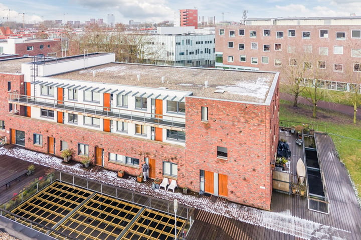 Spacious 3-room apartment with parking in Vondelparc Utrecht — 113