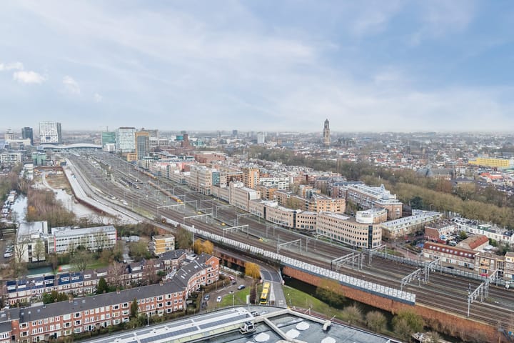 Spacious 3-room apartment with parking in Vondelparc Utrecht — 125