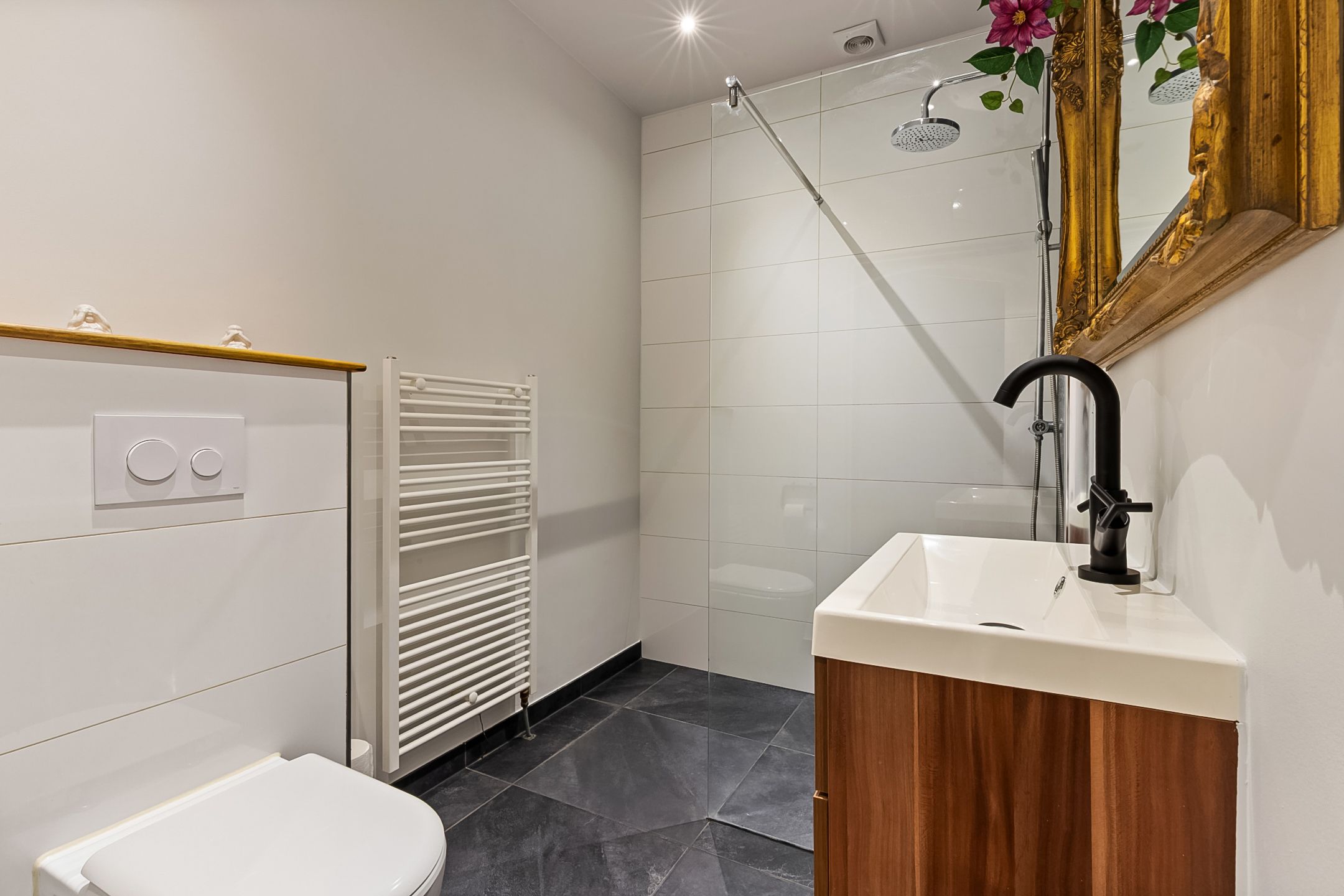 Photo 24 of Kapelstraat 34-A