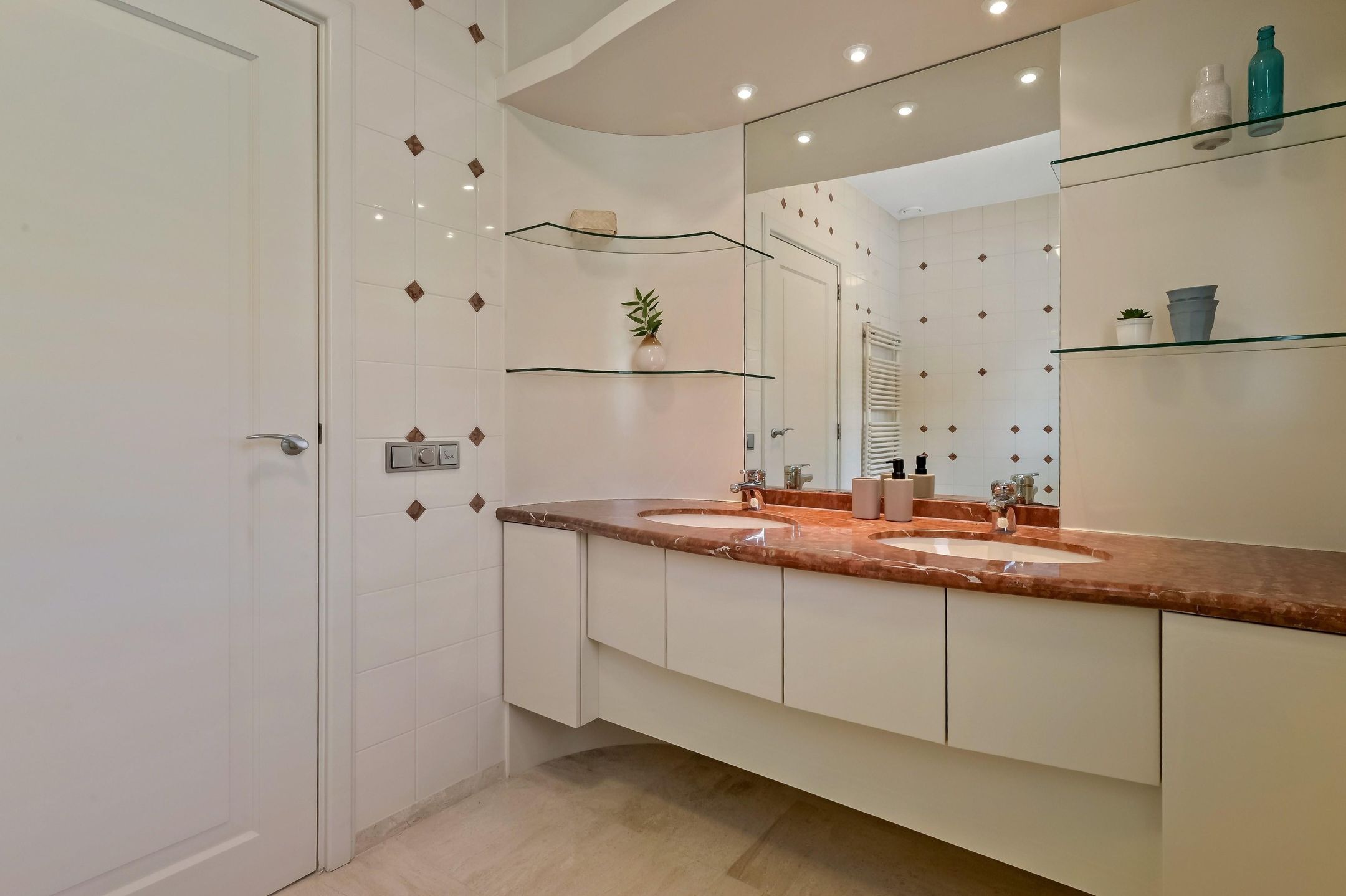 Photo 45 of Johan Watelerpad 14