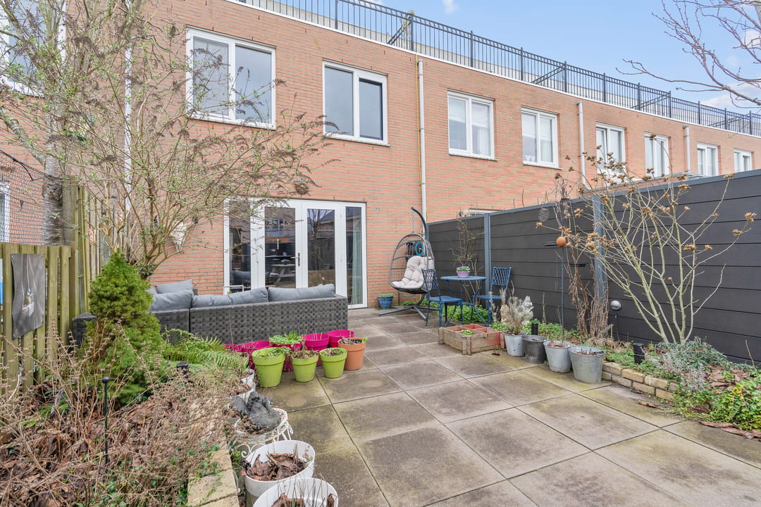 Spacious and perfectly maintained terraced house with four bedrooms and energy label A+++ — 34