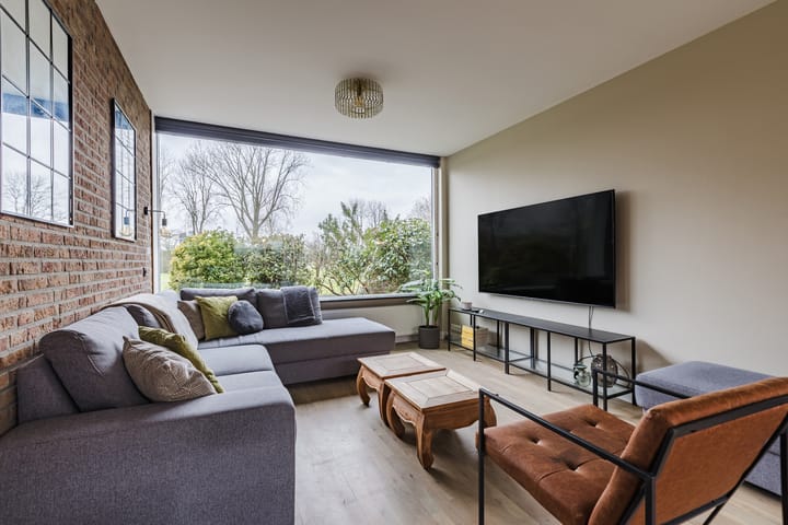 Spacious Family Home with Free View and Sunny Garden in Bodegraven — 19