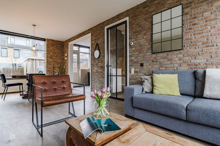 Spacious Family Home with Free View and Sunny Garden in Bodegraven — 27