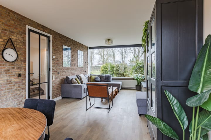 Spacious Family Home with Free View and Sunny Garden in Bodegraven — 35