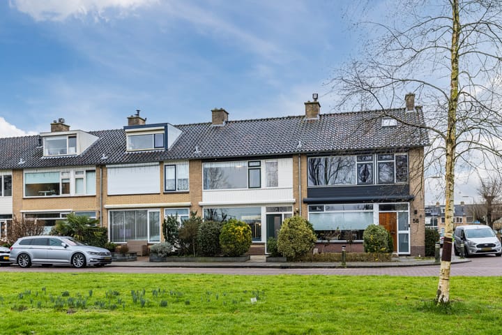 Spacious Family Home with Free View and Sunny Garden in Bodegraven — 71