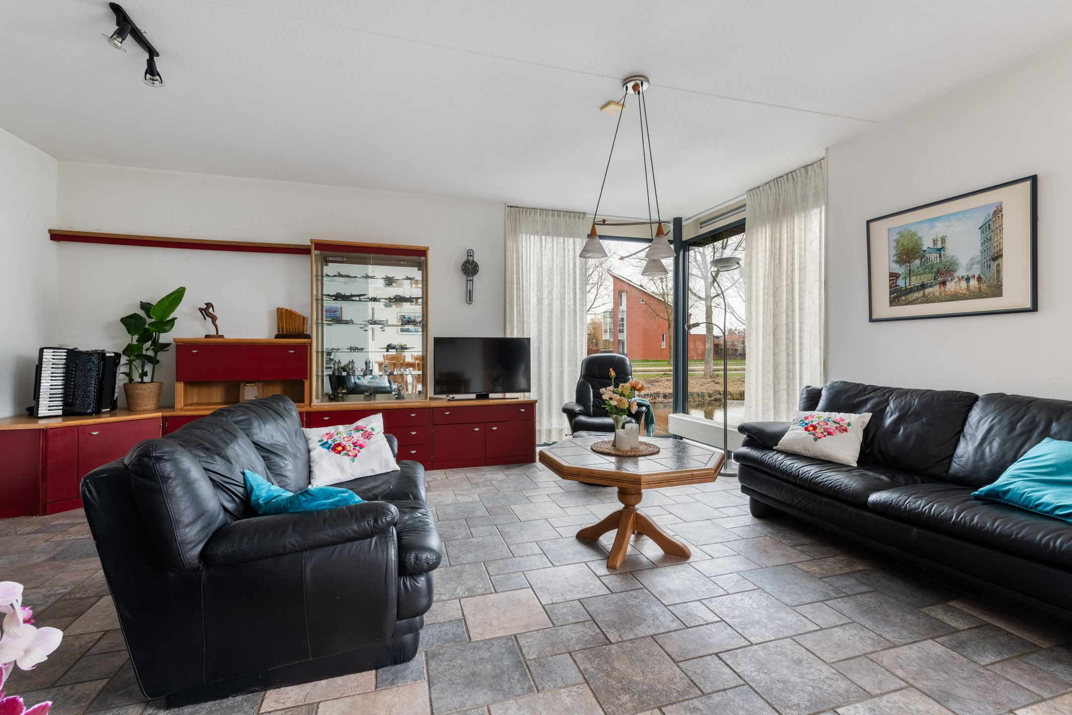 Foto 15 van Henrik Ibsenweg 1