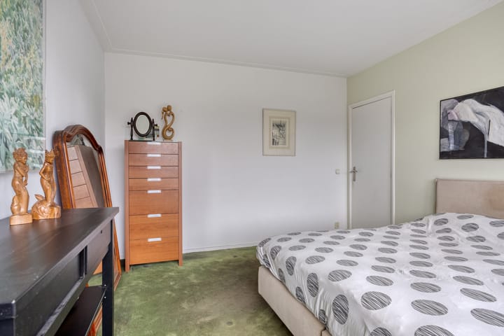 Spacious family home with 5 bedrooms in popular Boeimeer neighborhood — 67