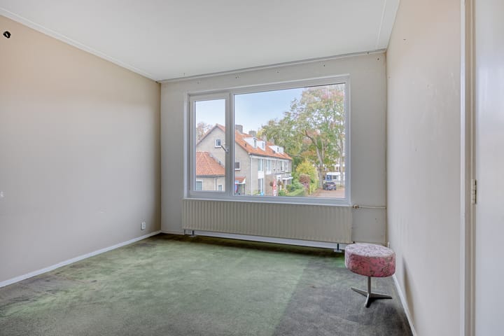 Spacious family home with 5 bedrooms in popular Boeimeer neighborhood — 73