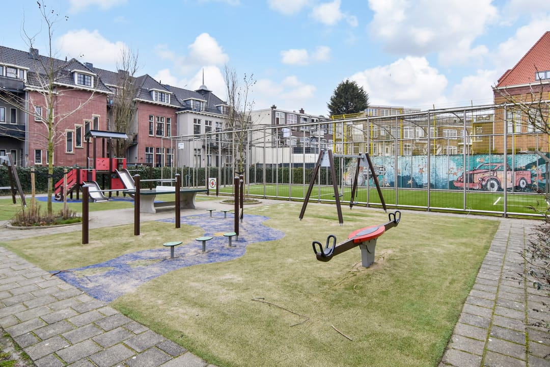 Foto 37 van Hazelaarstraat 97