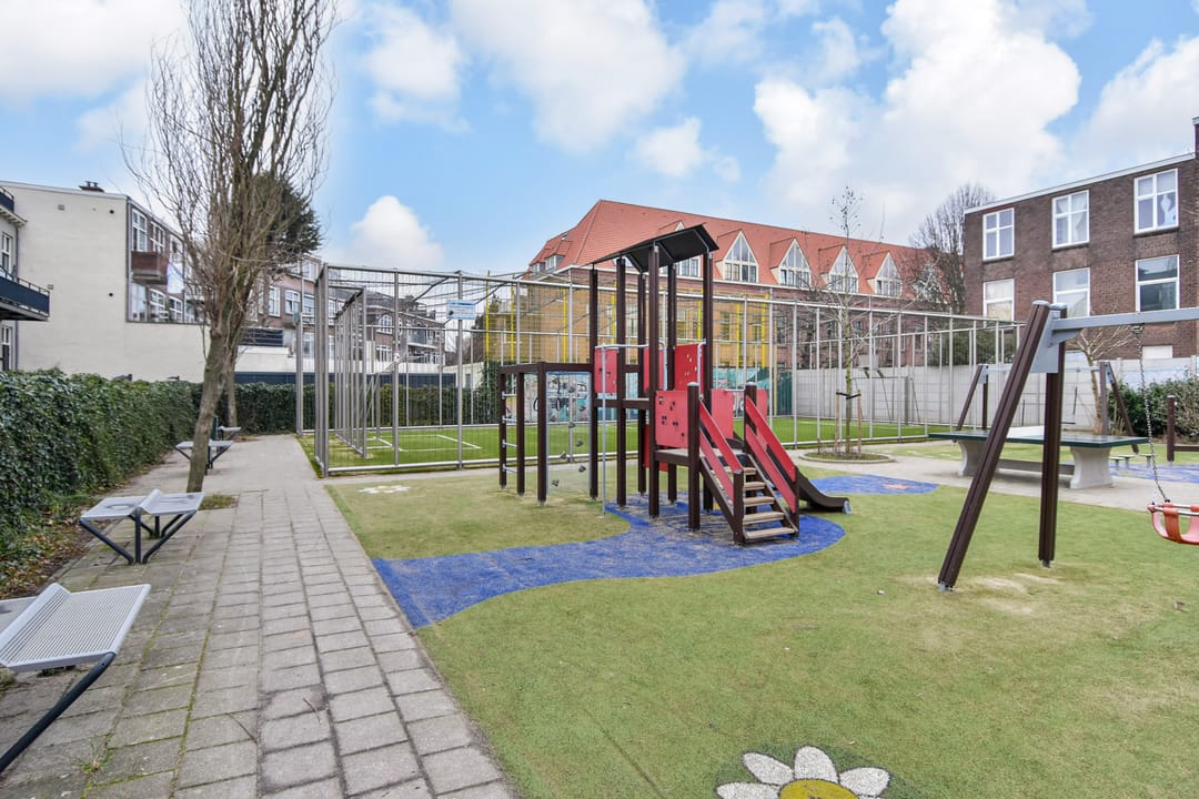 Foto 38 van Hazelaarstraat 97