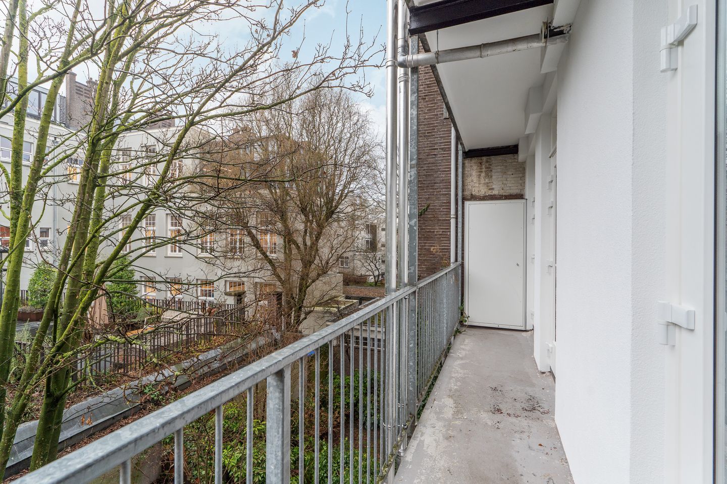 Foto 25 van Eerste Helmersstraat 15-2