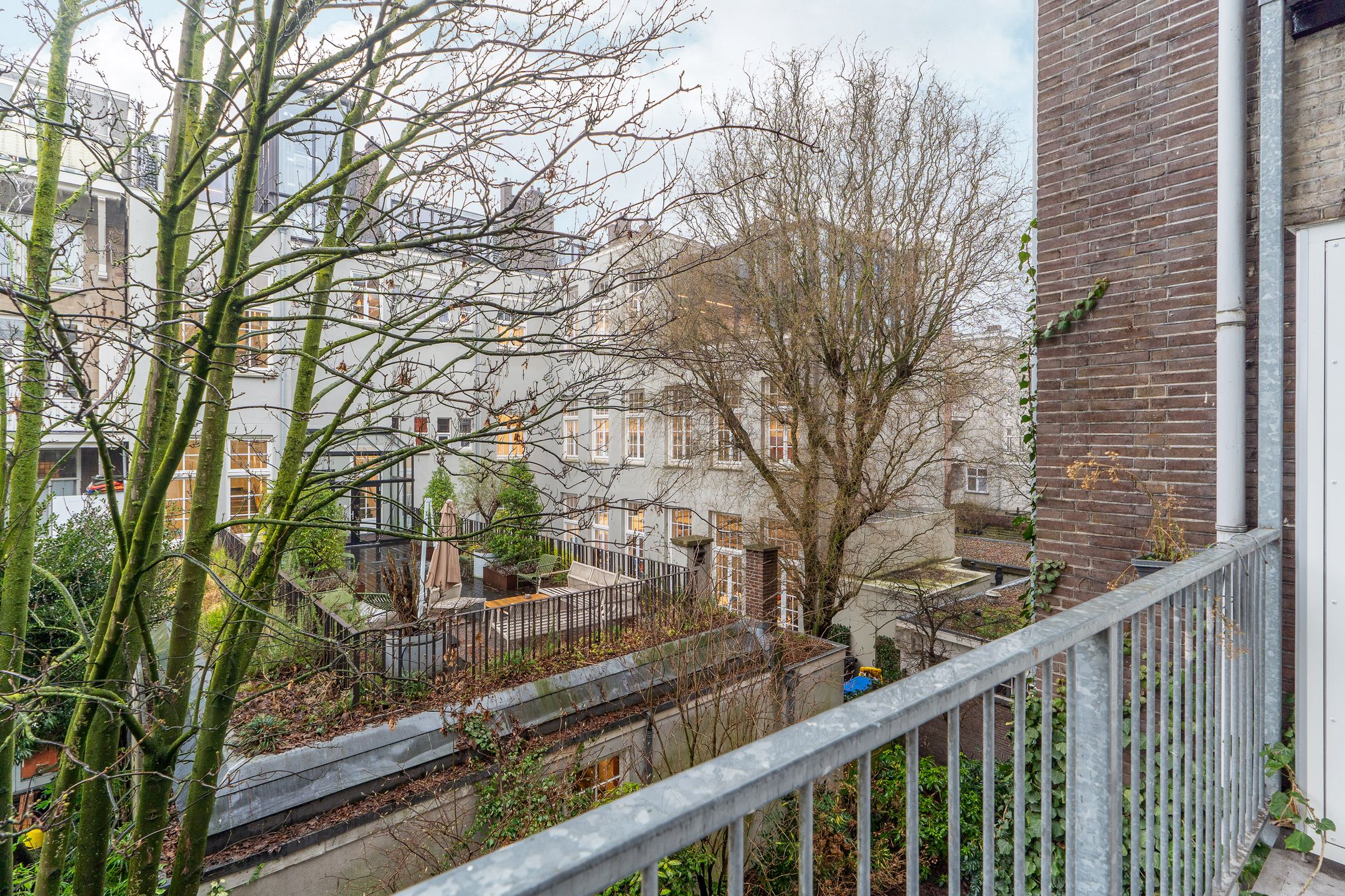 Foto 27 van Eerste Helmersstraat 15-2