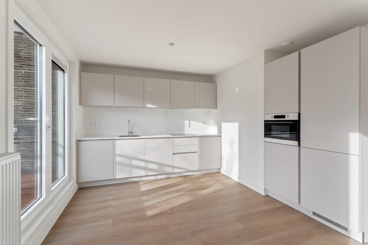 Foto 12 van Eerste Helmersstraat 15-4