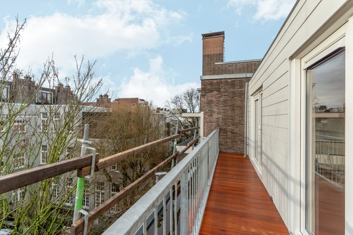 Foto 20 van Eerste Helmersstraat 15-4