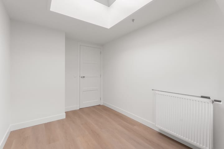 Foto 23 van Eerste Helmersstraat 15-4