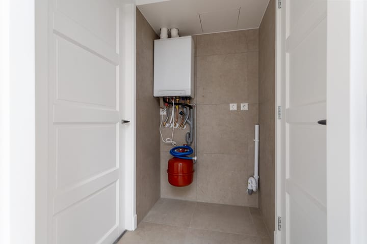 Foto 34 van Eerste Helmersstraat 15-4