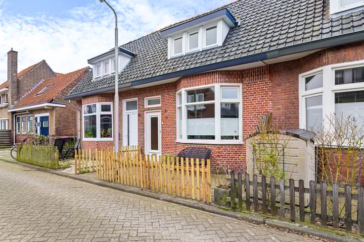 Photo 38 of Mesdagstraat 40