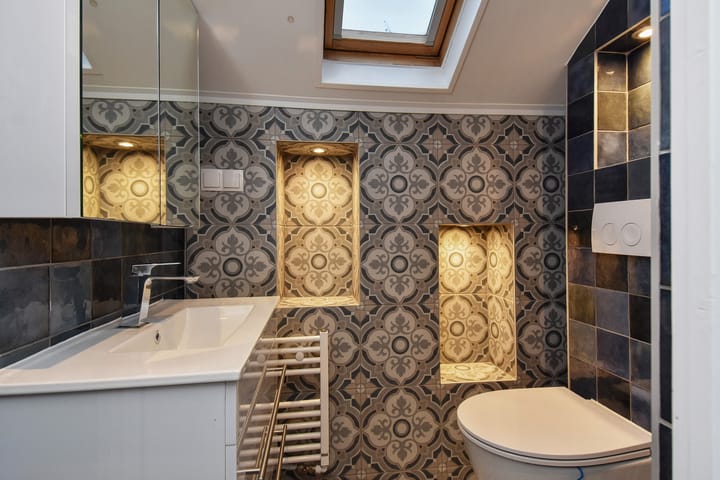 Spacious Double Upper House with 4 Bedrooms in Popular Bomenbuurt — 65