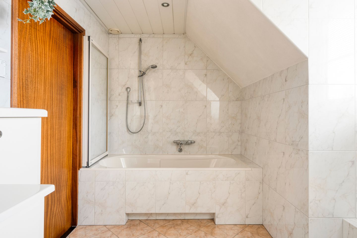 Foto 34 van Dirk van Heinsbergstraat 1