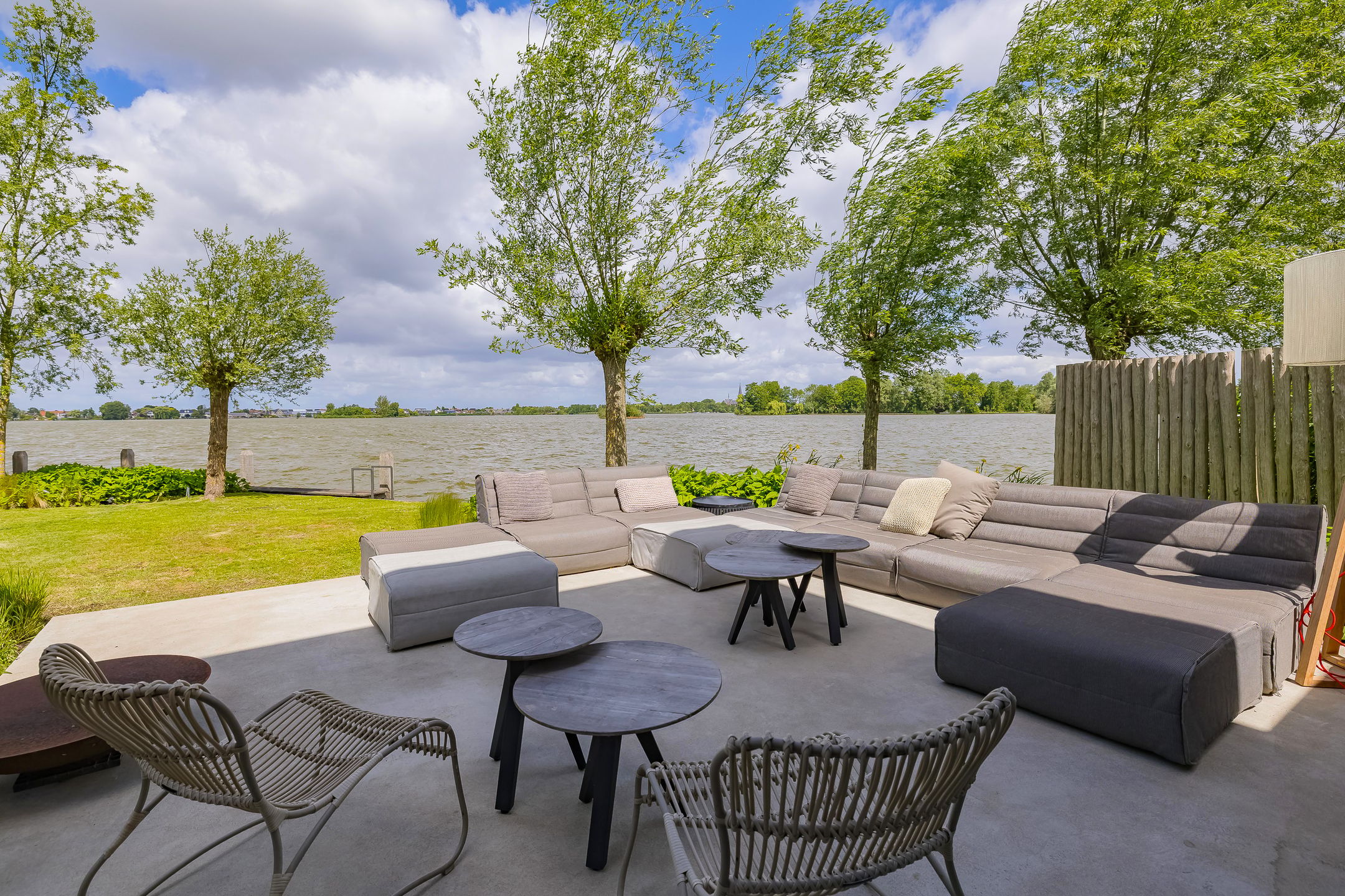2-bedroom freehold villa in Ter Aar — photo 3 of 5