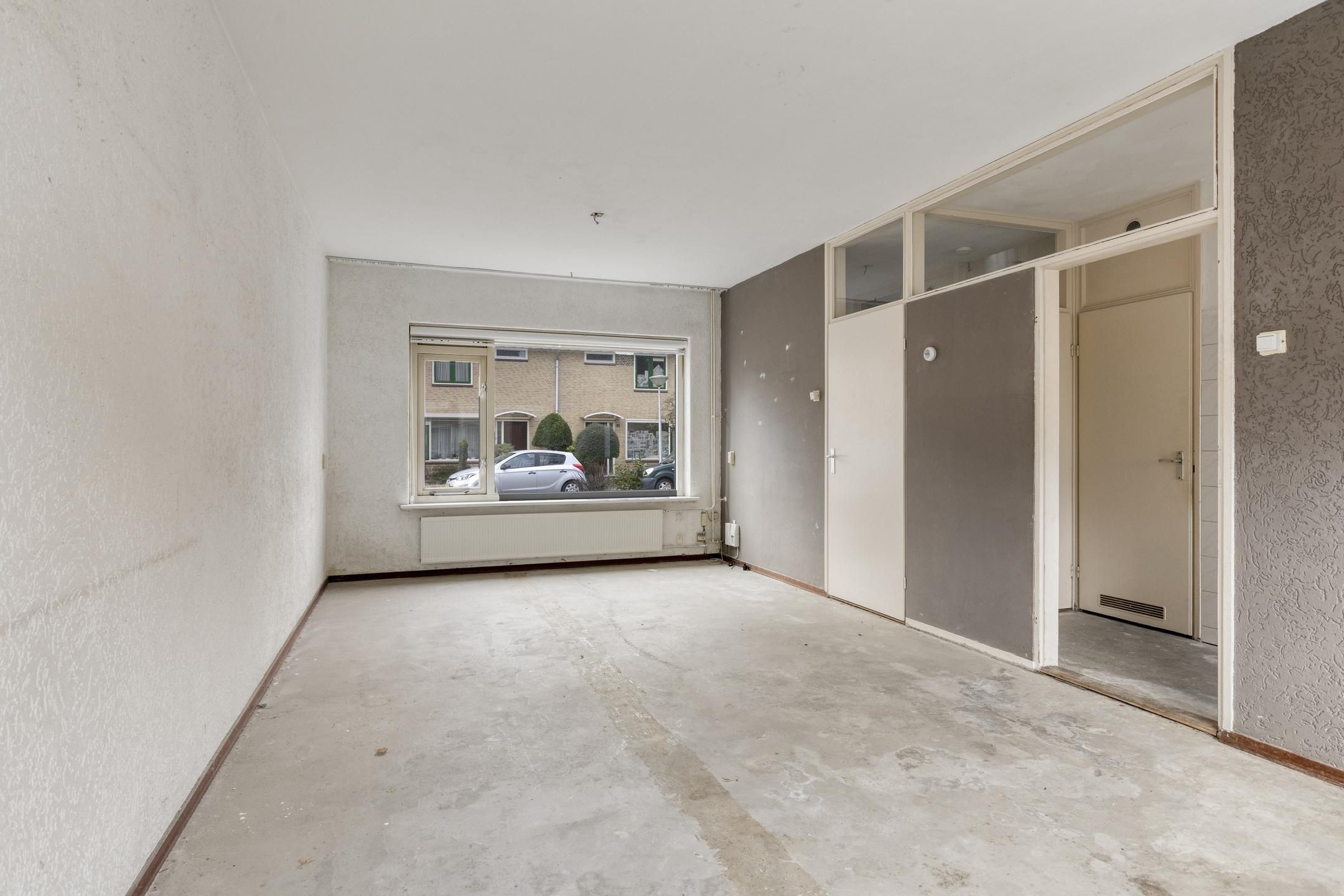 Photo 3 of Covelakker 6