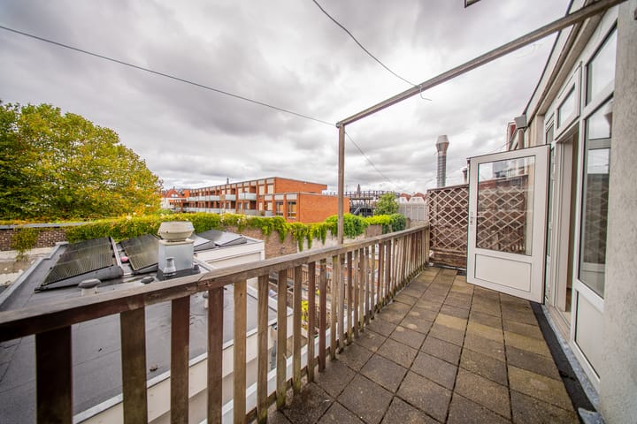 Photo 2 of Prins Hendrikstraat 87-A