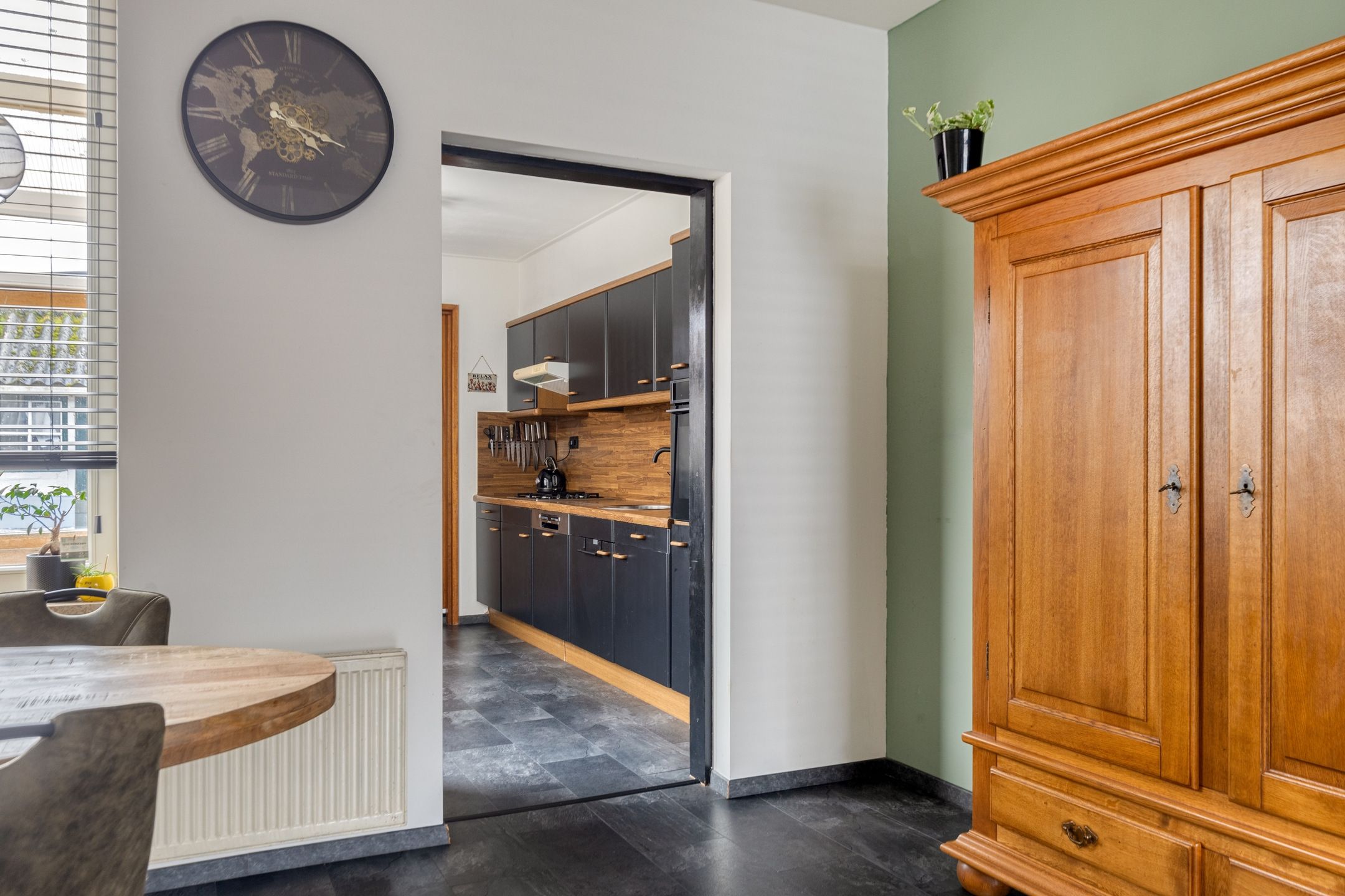 Foto 9 van Emmastraat 5