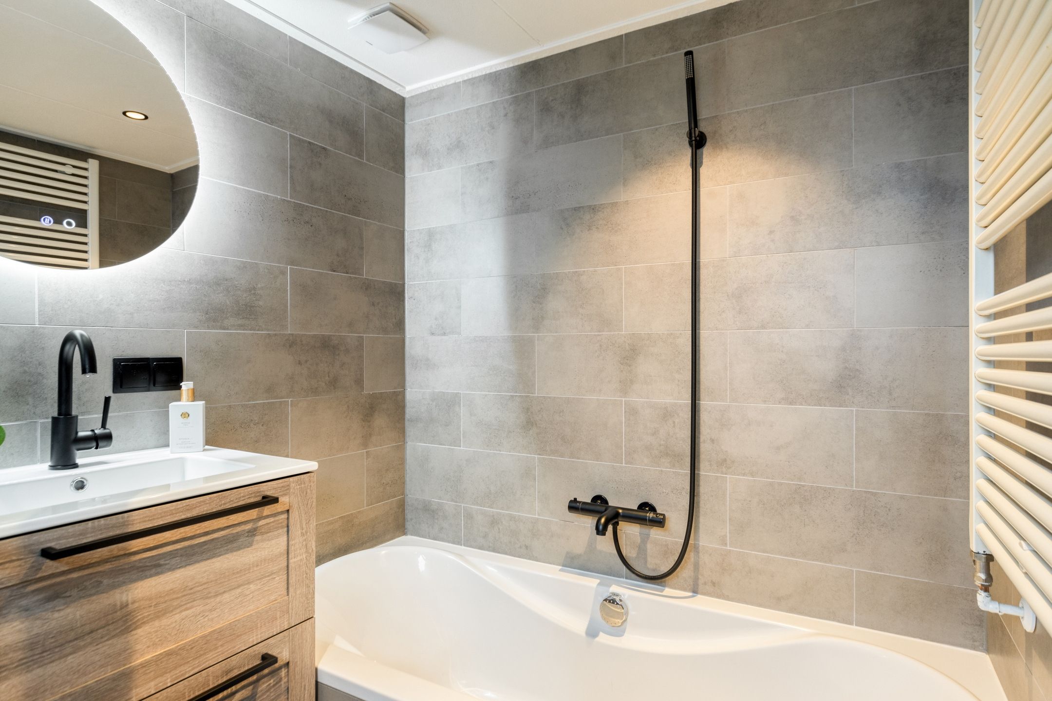 Foto 15 van Emmastraat 5