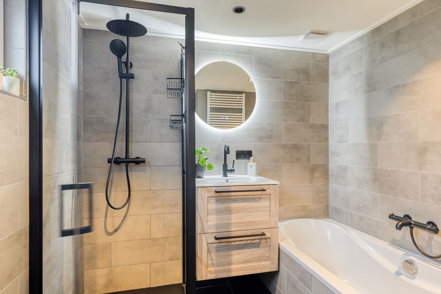 Foto 14 van Emmastraat 5