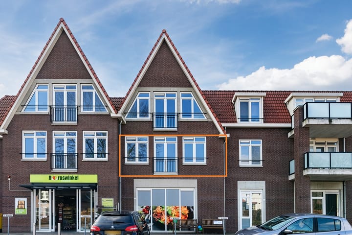 Photo 2 of Beukenlaan 2-03