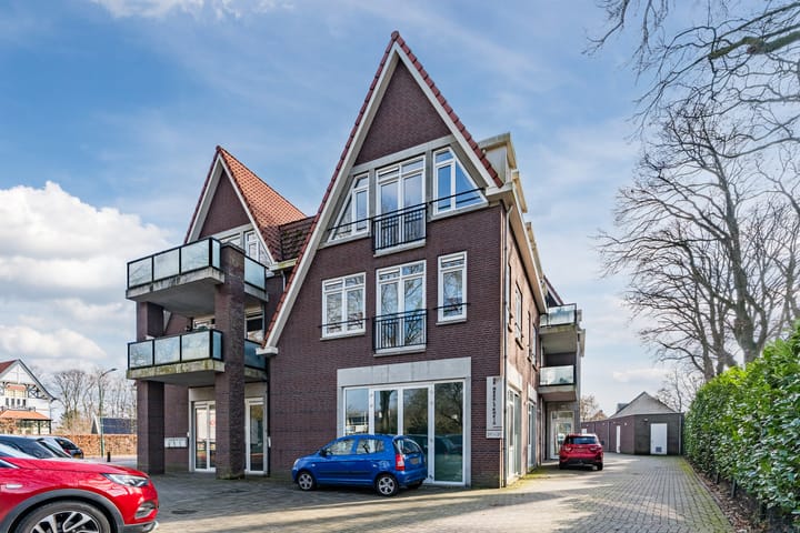 Photo 3 of Beukenlaan 2-03