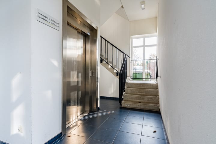 Photo 4 of Beukenlaan 2-03