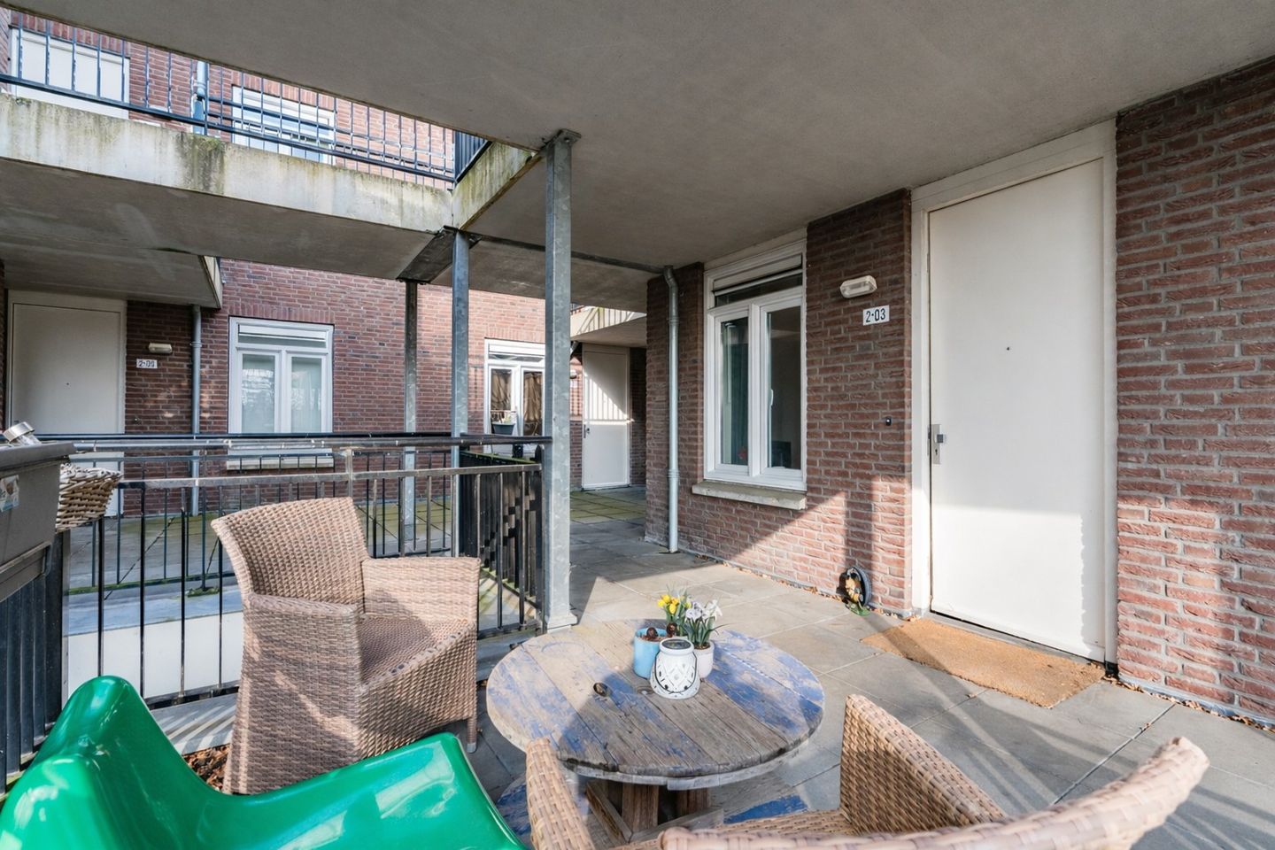 Foto 5 van Beukenlaan 2-03