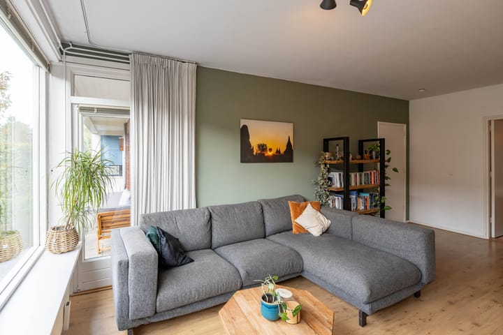 Move-in ready ground floor apartment with lovely backyard and canopy — 34