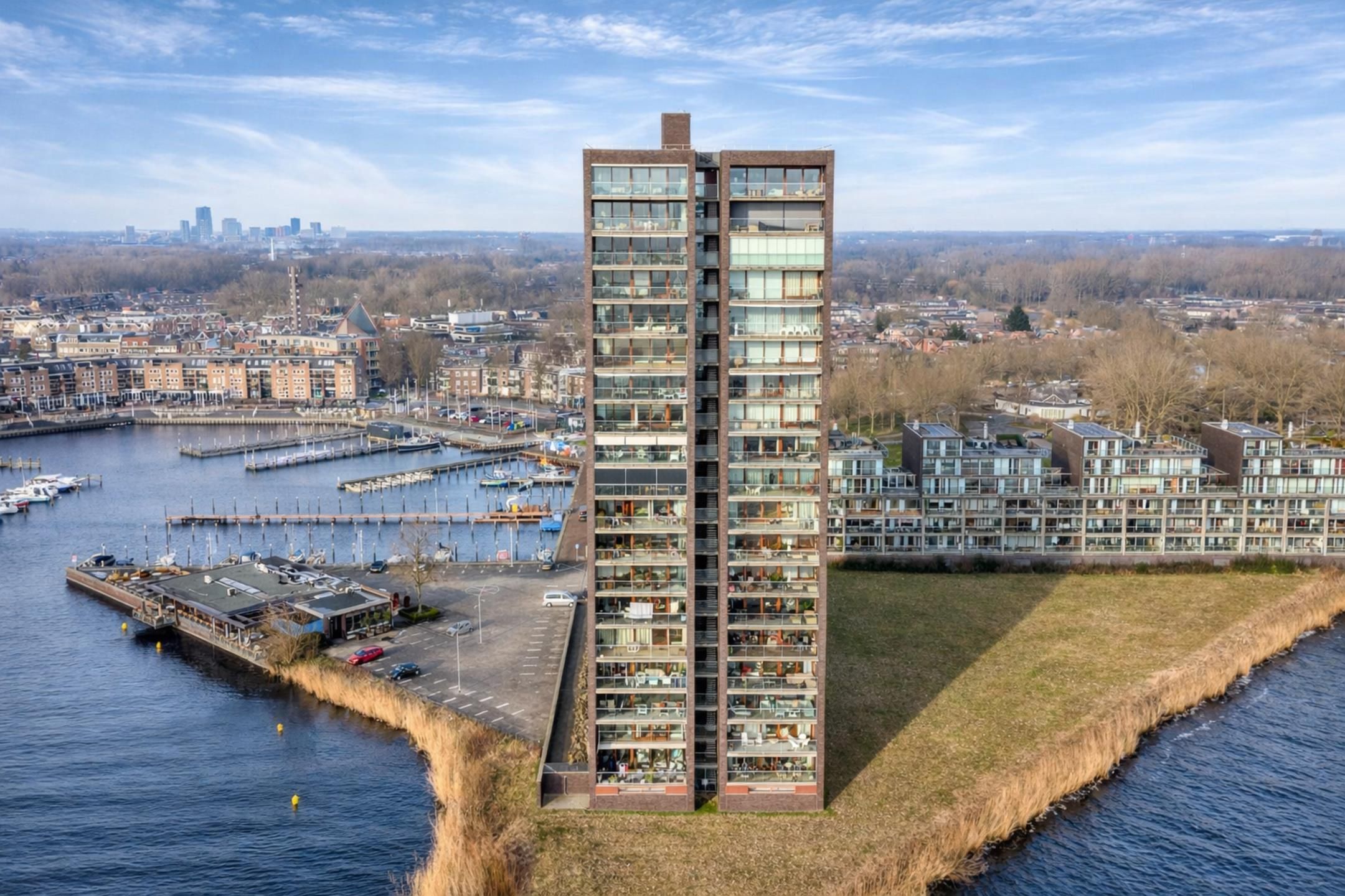 Foto 48 van Veerkade 48