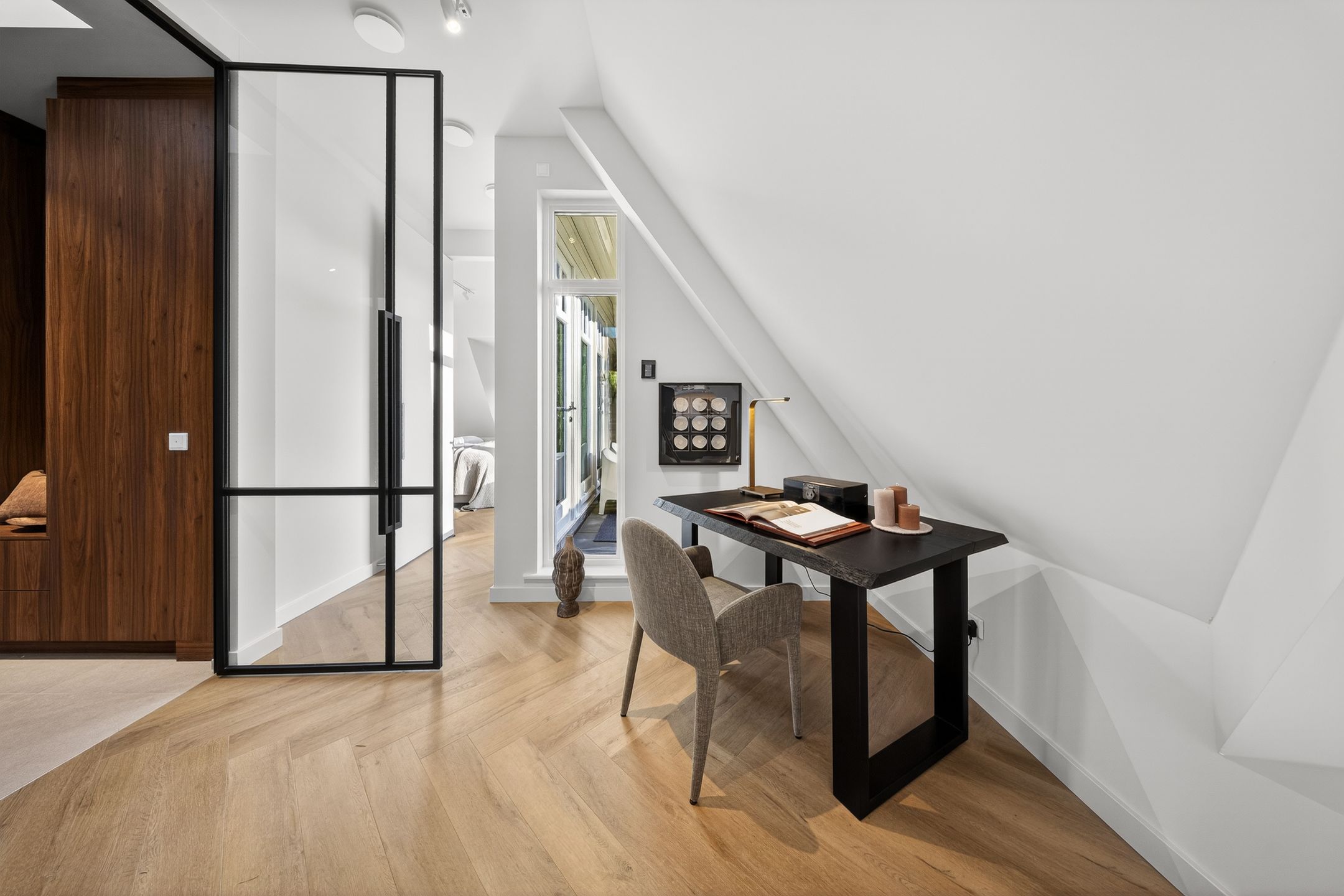 Foto 6 van Burgemeester van Nispen van Sevenaerstraat 34