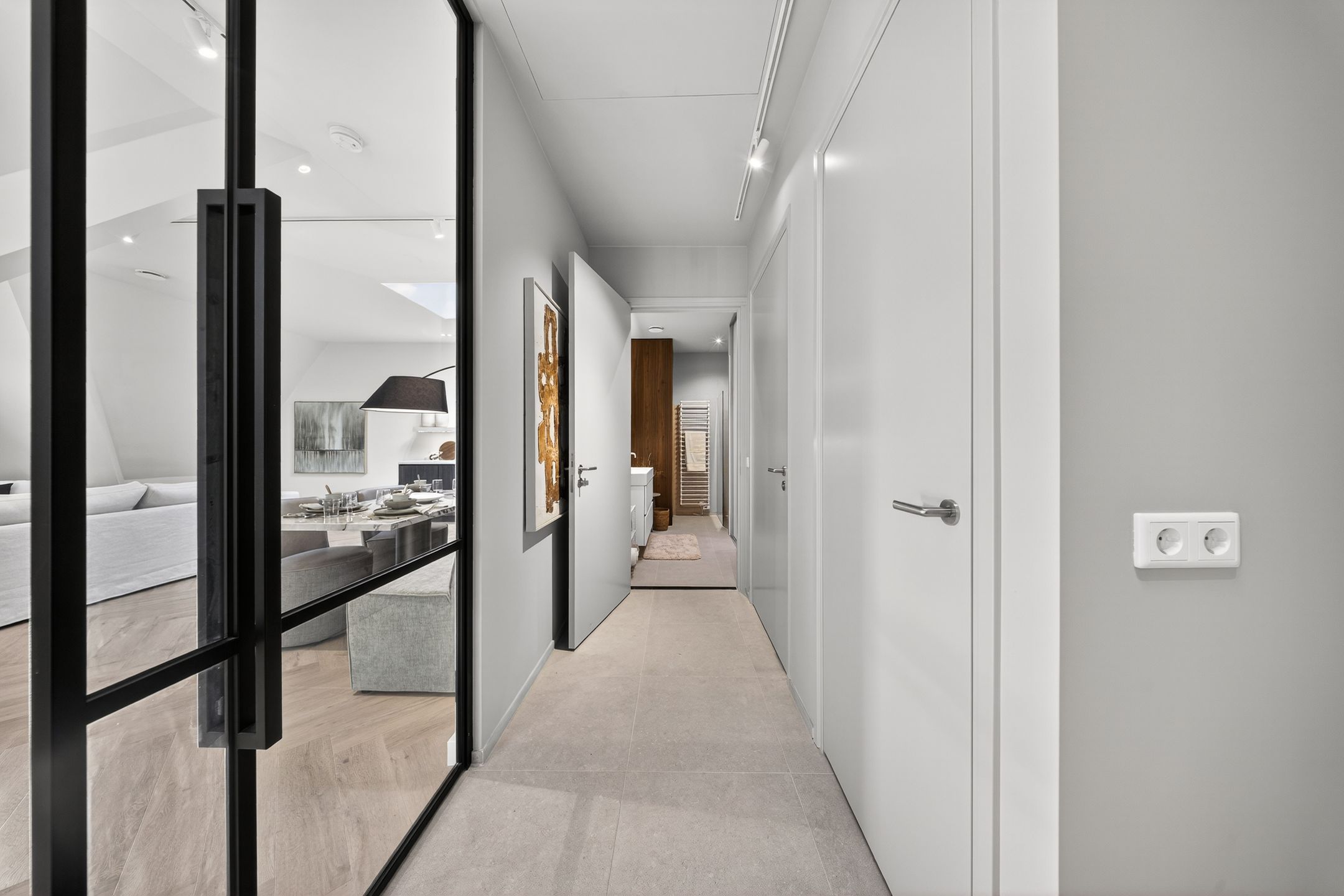 Foto 18 van Burgemeester van Nispen van Sevenaerstraat 34