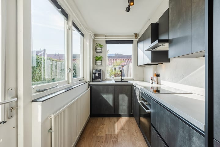 Charming terraced home with sunny southwest garden in Zuilen — 22