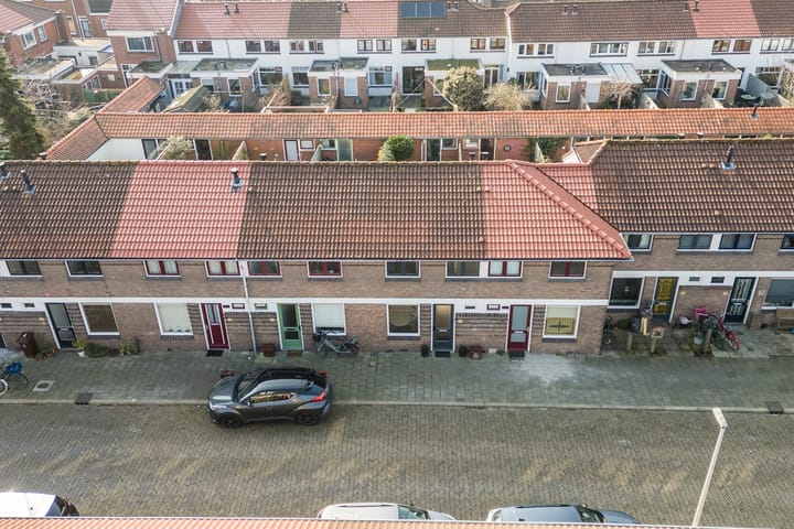 Charming terraced home with sunny southwest garden in Zuilen — 92