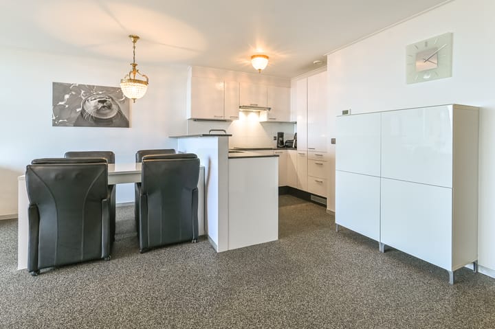 Luxury Beachfront Apartment with Panoramic North Sea Views in Seaport Beach Resort — 30