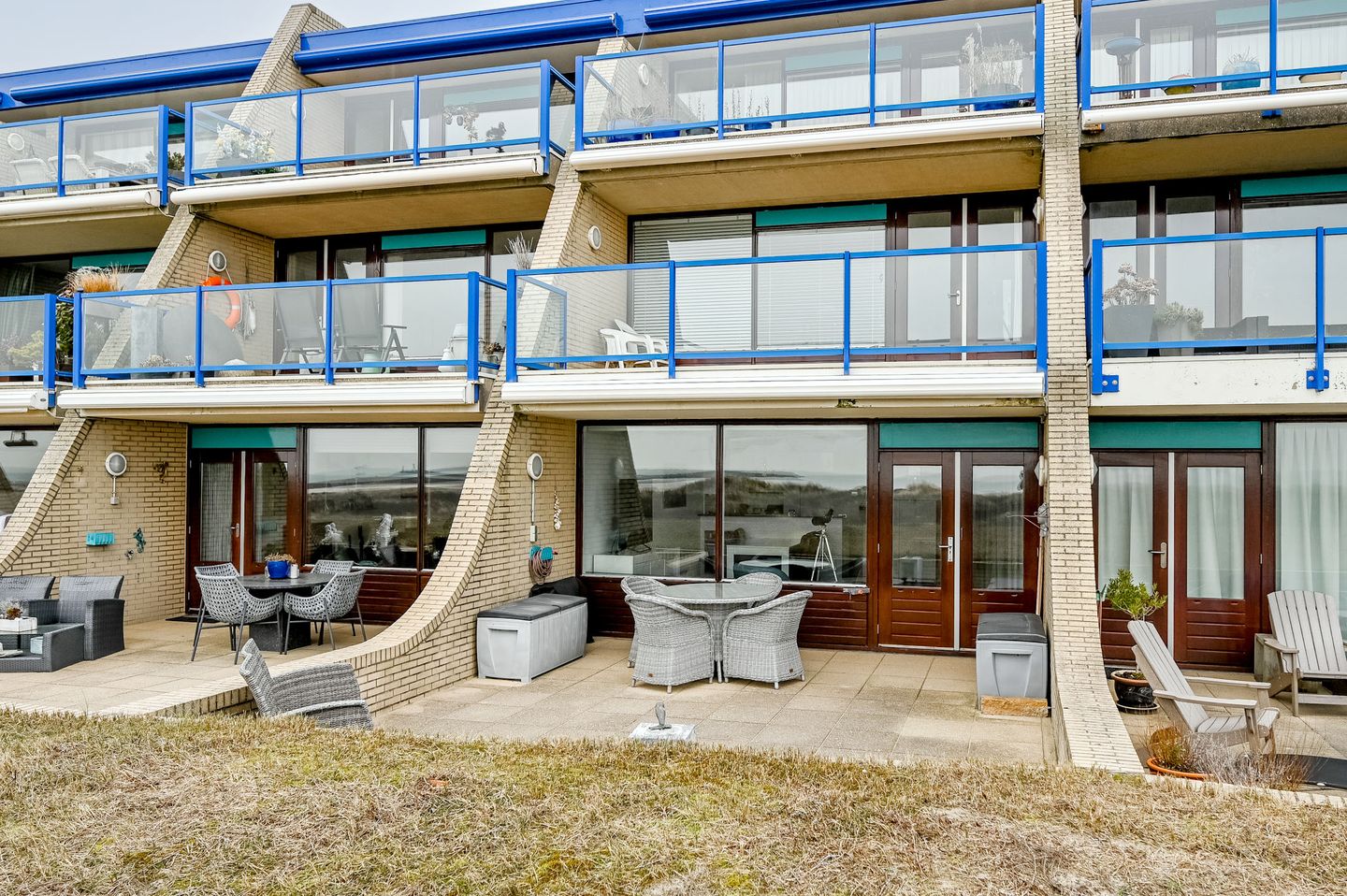 Luxury Beachfront Apartment with Panoramic North Sea Views in Seaport Beach Resort — 46