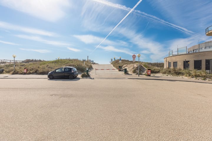 Luxury Beachfront Apartment with Panoramic North Sea Views in Seaport Beach Resort — 62